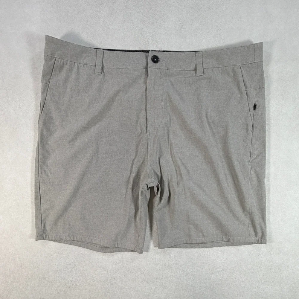 Vuori‎ Aim Shorts Mens 41 Gray Heather Performance Stretch Tech Chino V368